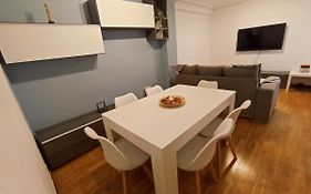 Apartamento Tito Oviedo 621A